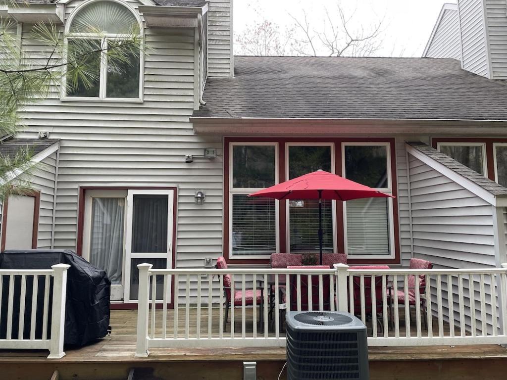 Beautiful Lake Harmony Townhouse At Big Boulder Lake And Ski Area 외부 사진
